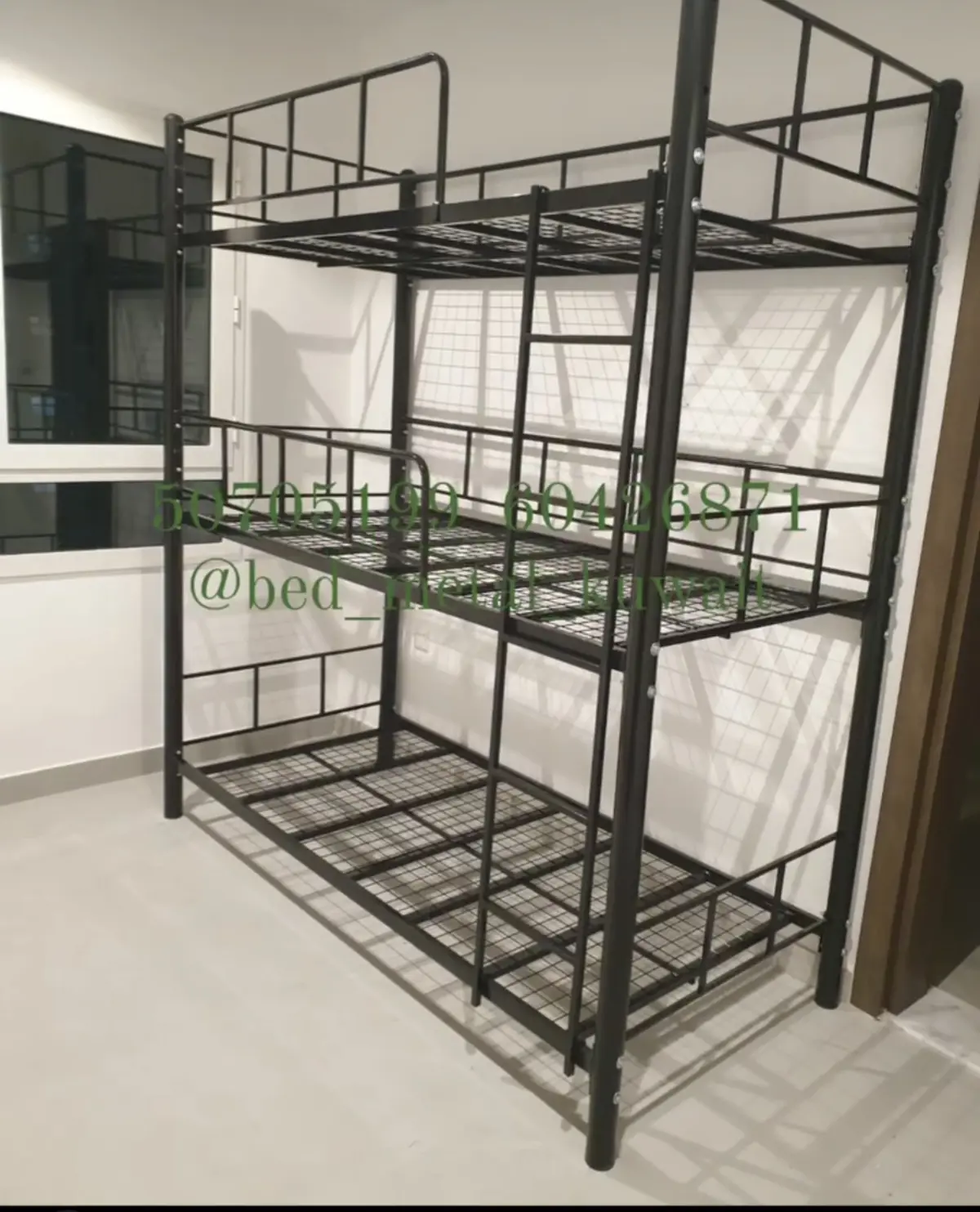 سرير حديد 3 طوابق 